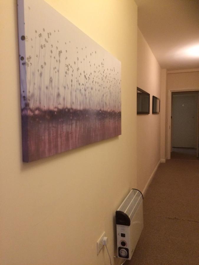 Alexandra'S Apartment Watford  Bagian luar foto