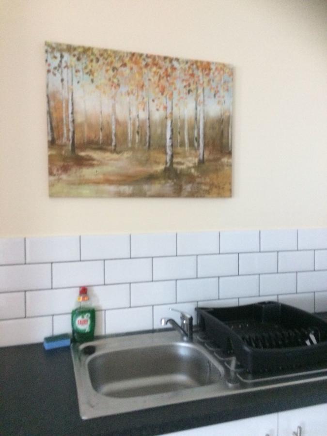 Alexandra'S Apartment Watford  Bagian luar foto